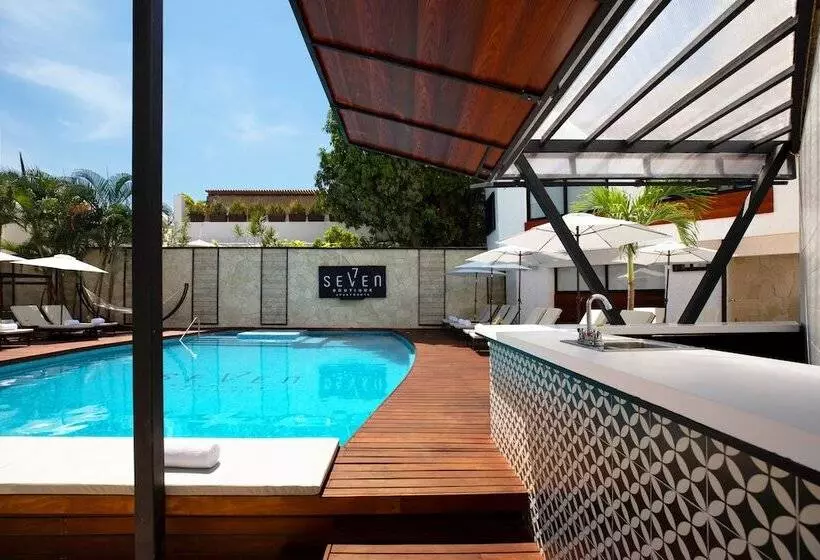 Seven Boutique Apartments Cancún