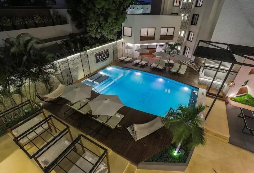 Seven Boutique Apartments Cancún