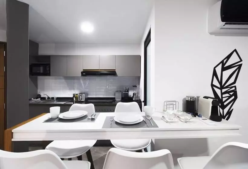Seven Boutique Apartments Cancún