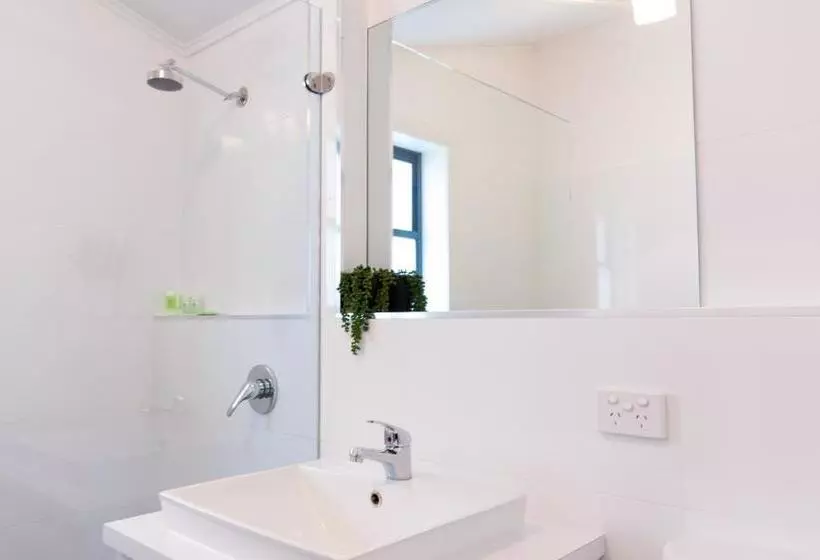 Agnes Cottage Bed & Breakfast