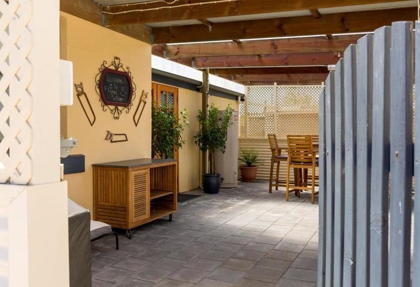 Agnes Cottage Bed & Breakfast