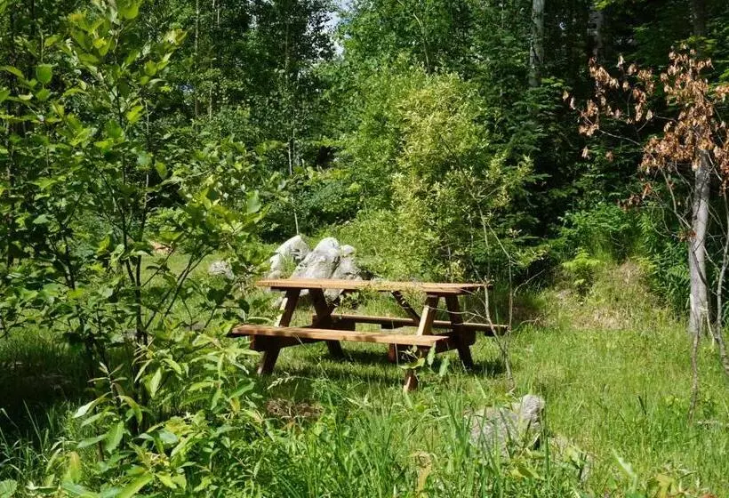 Aamiaismajoitus (B&B) Gite L'antre D'eux