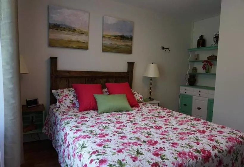 Aamiaismajoitus (B&B) Gite L'antre D'eux