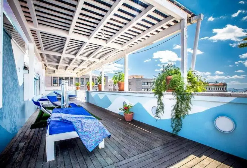 Aamiaismajoitus (B&B) La Terrazza Sul Porto