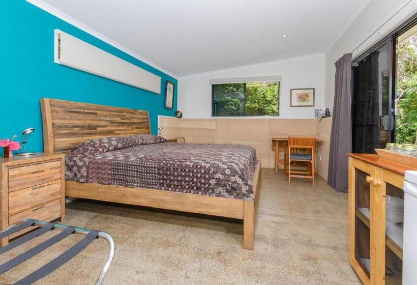 Bed and Breakfast Wompoo Eco Retreat