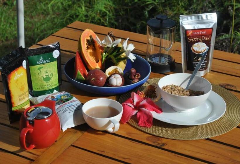 Bed and Breakfast Wompoo Eco Retreat