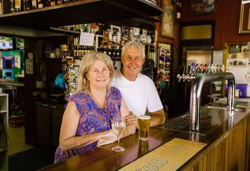 Bank Hotel Dungog