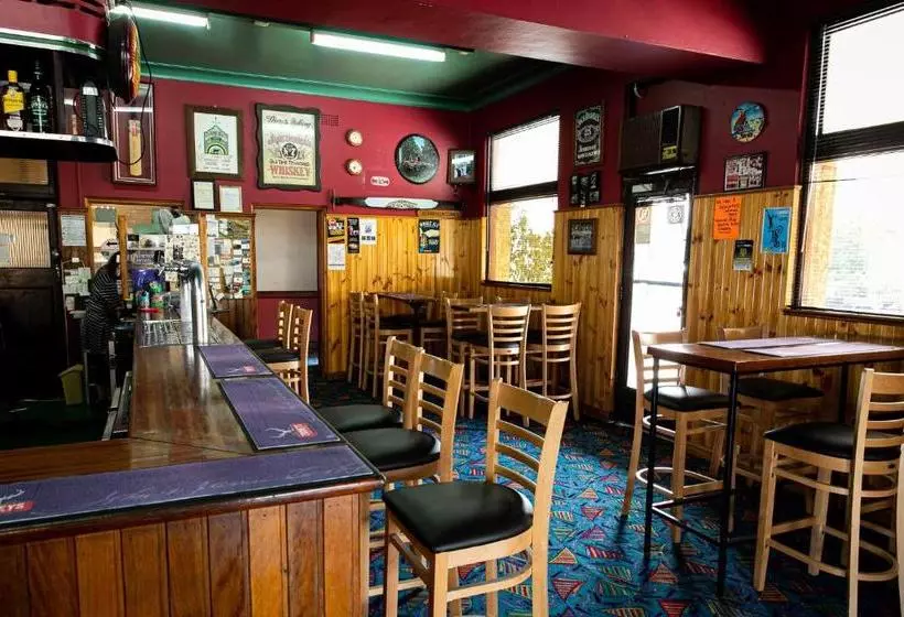 Bank Hotel Dungog
