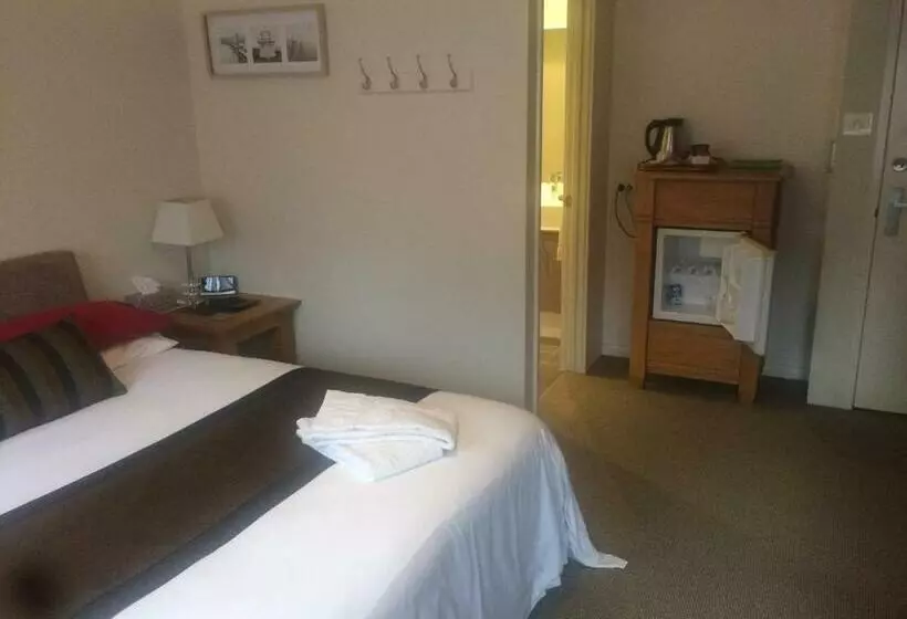 Hotelli Breakwater Short Stay