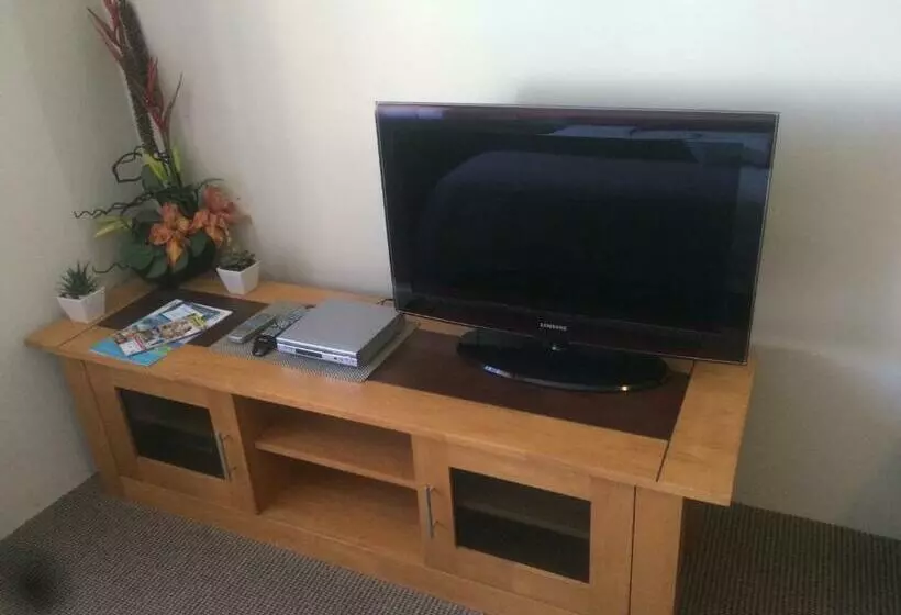 Hotelli Breakwater Short Stay