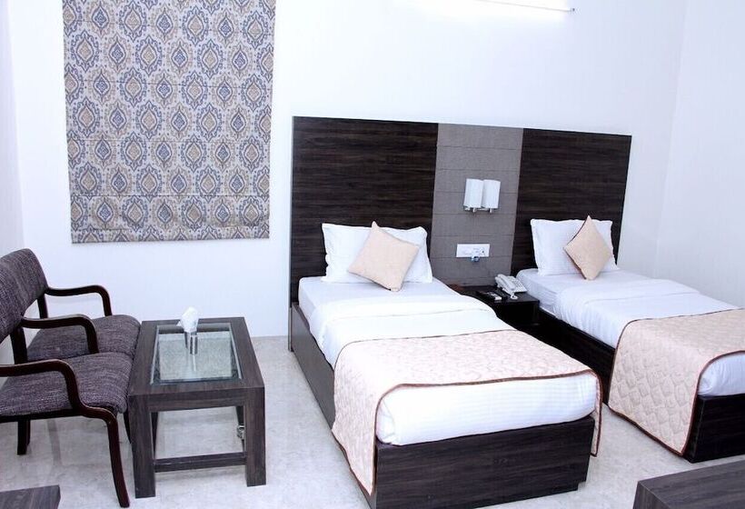 בית מלון כפרי Kanishk