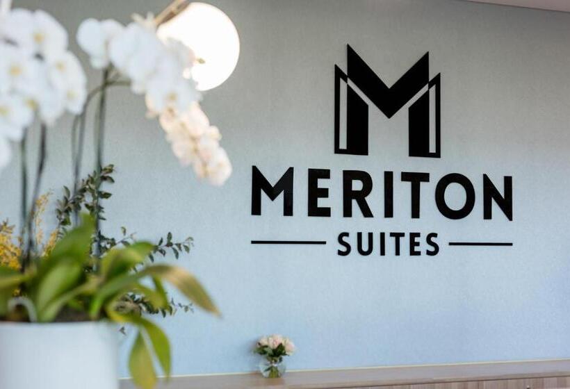 Отель Meriton Suites Coward Street, Mascot