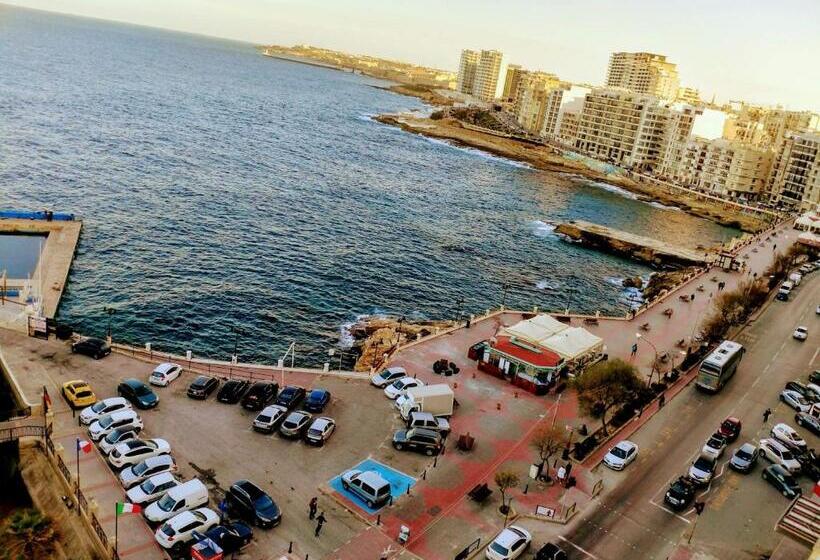 پانسیون Charming Rooms With A Seaview