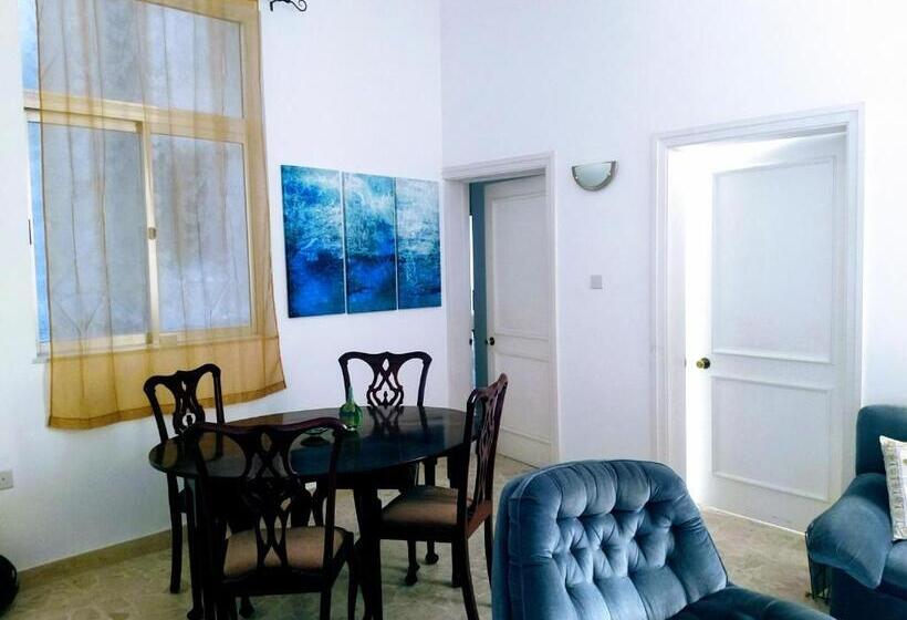 پانسیون Charming Rooms With A Seaview