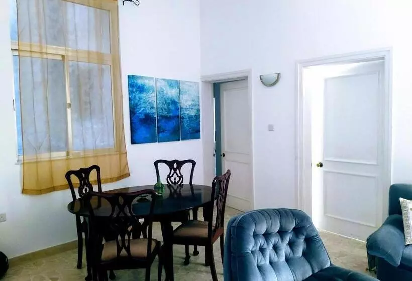 پانسیون Charming Rooms With A Seaview