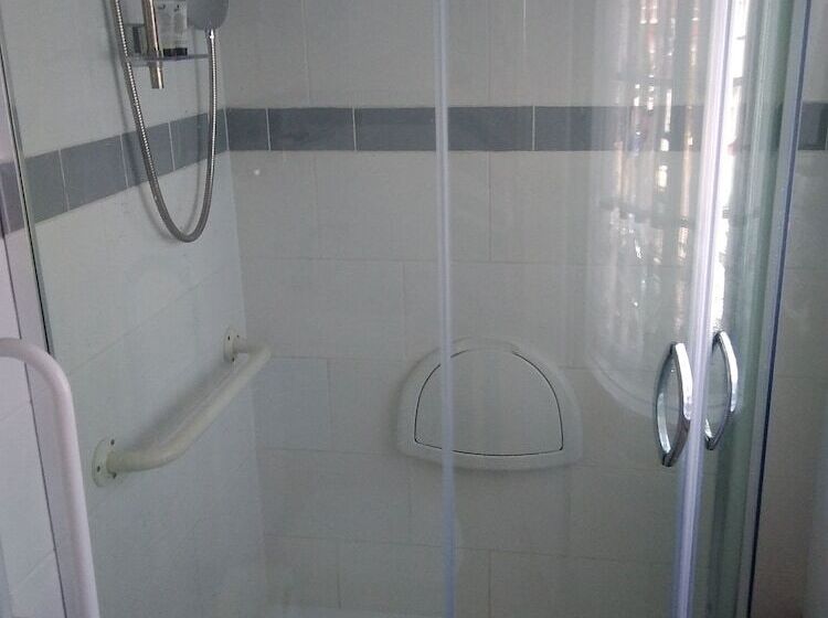 پانسیون Shenandoah House