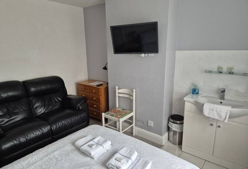 پانسیون Shenandoah House