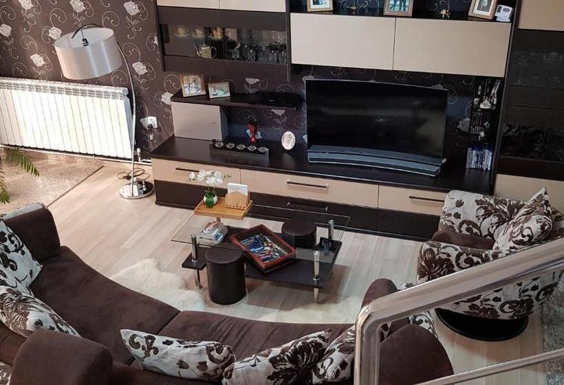 پانسیون The Rifle Volunteer