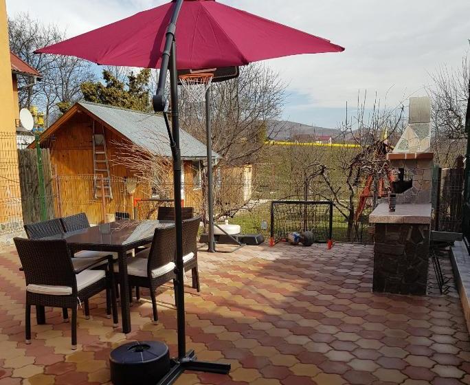 پانسیون The Rifle Volunteer