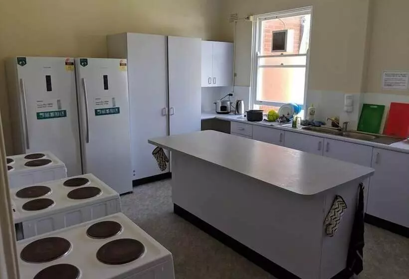 Young Budget Accommodation   Hostel