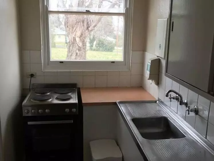 Young Budget Accommodation   Hostel