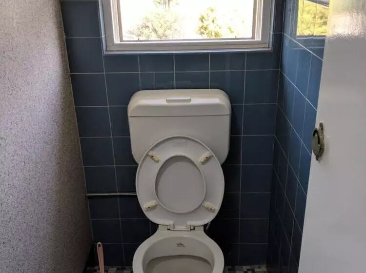 Young Budget Accommodation   Hostel