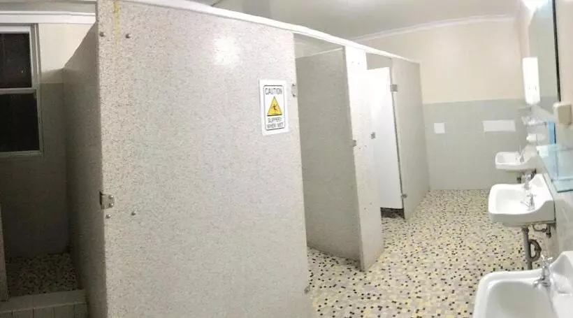 Young Budget Accommodation   Hostel