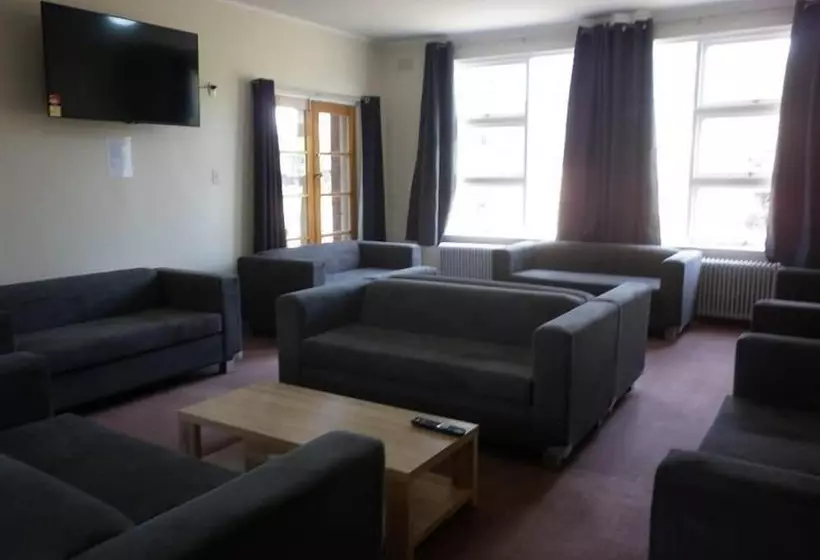 Young Budget Accommodation   Hostel