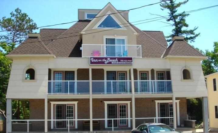 旅馆 Inn On The Beach