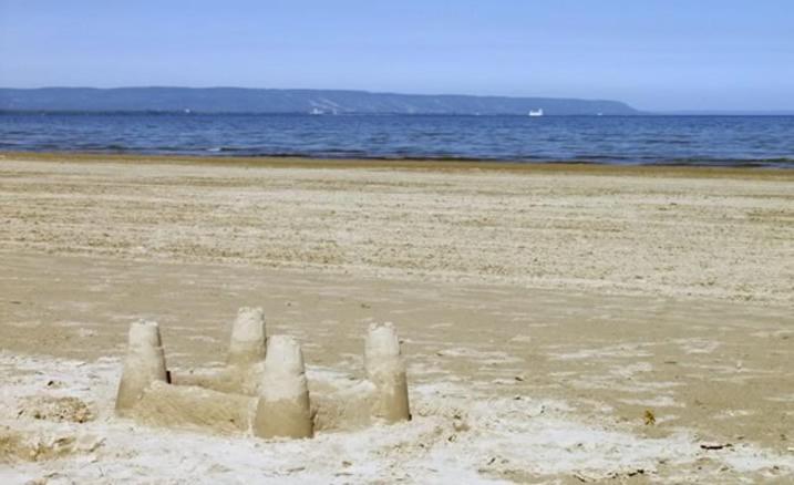 旅馆 Inn On The Beach