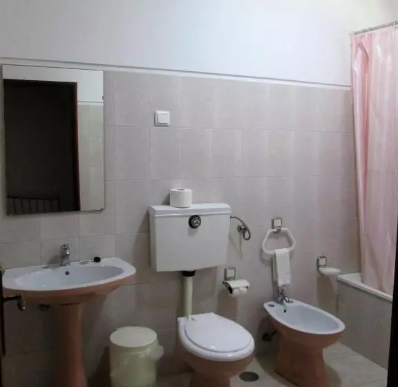 ユースホステル Residencial Do Rita Em Rio Caldo