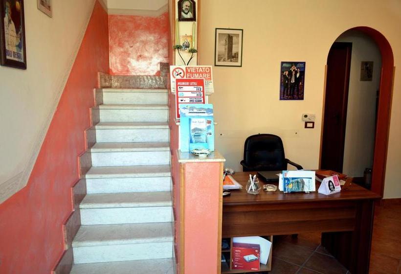 تختخواب و صبحانه Da Lucio