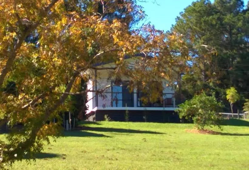 Aamiaismajoitus (B&B) Eumundi Cottages   Cottage 1