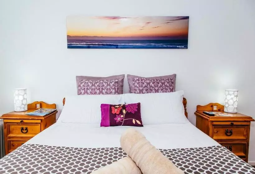 تختخواب و صبحانه Coffs Jetty Bnb