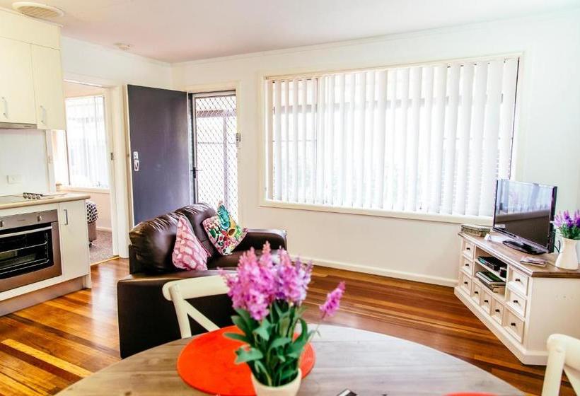 Bed and Breakfast Coffs Jetty Bnb