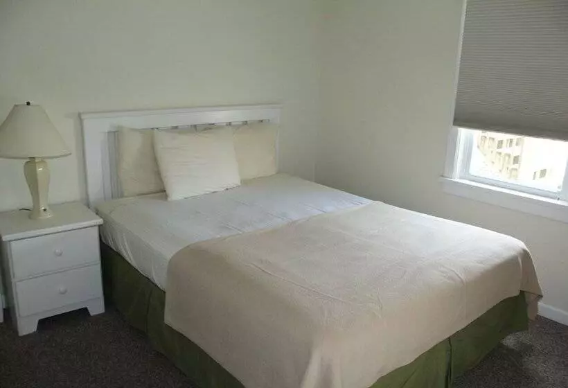 Condor Motel   Beach Block