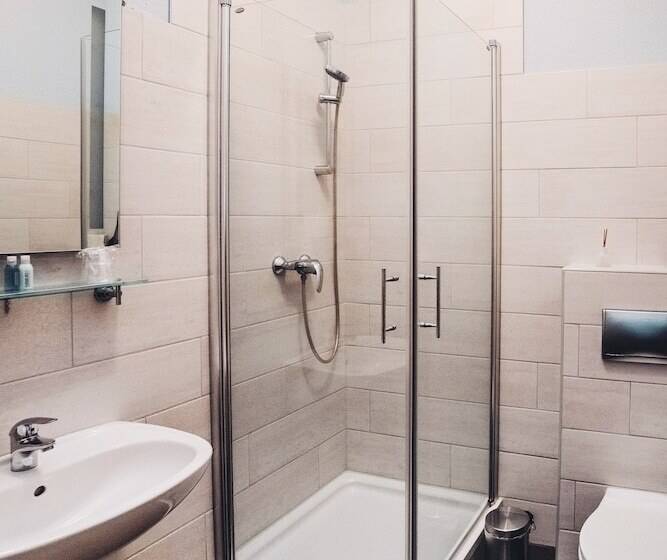 Gasthaus Und Pension Alter Hafen