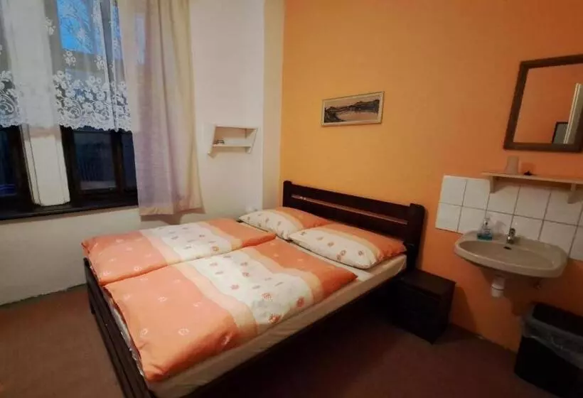 Hotel Hubert