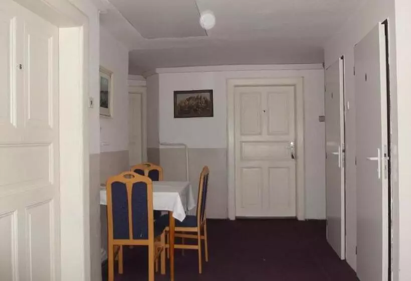 Hotel Hubert