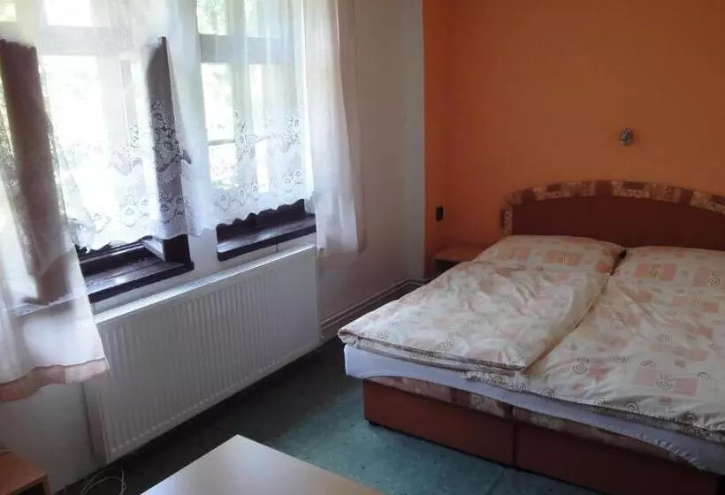 Hotel Hubert