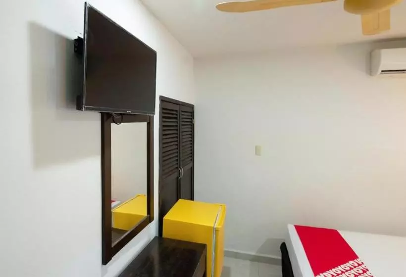 ホテル Oyo  Aura Del Sol