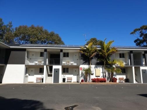 فندق على الطريق The Lodge Broulee