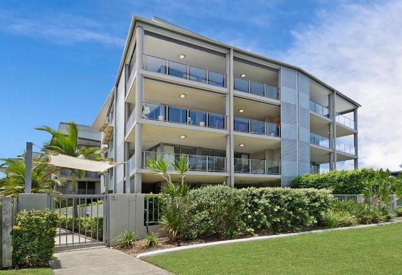 On The Bay Apartments