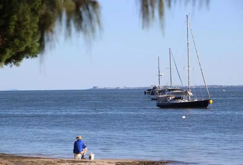 On The Bay Apartments