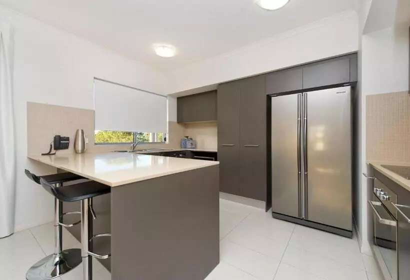 On The Bay Apartments