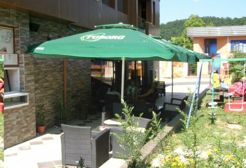 بنسيون Guesthouse Avenue