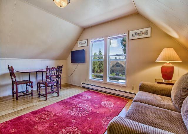 膳宿费 Peter Jensen House