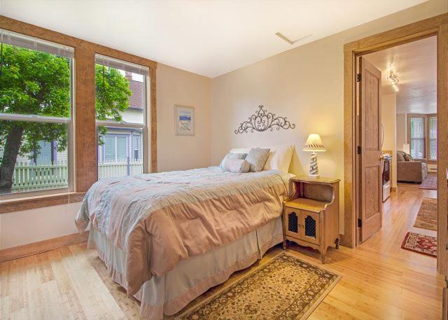 膳宿费 Peter Jensen House