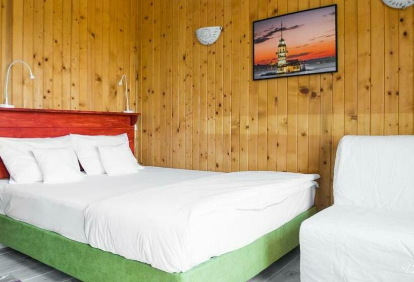 پانسیون Vila Far