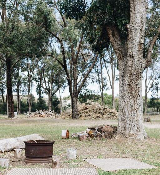 منتجع Esperance Chalet Village